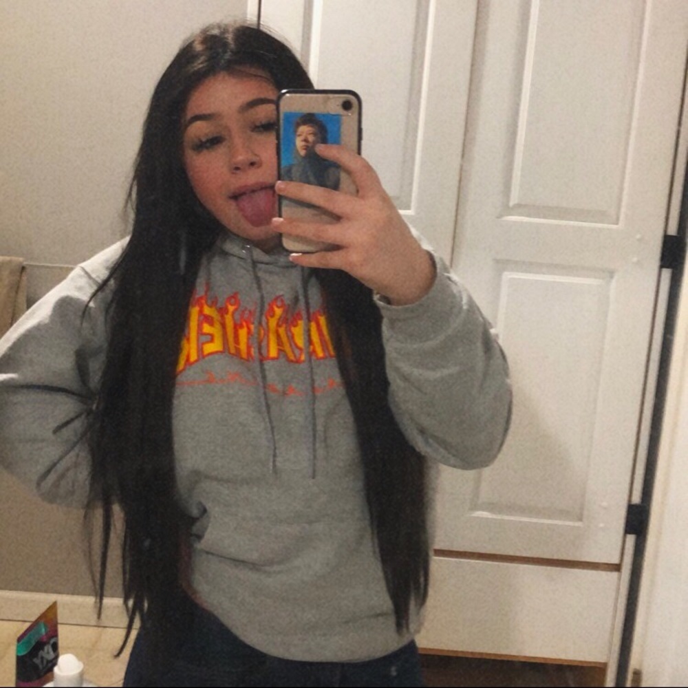 Meet your Posher, Sara